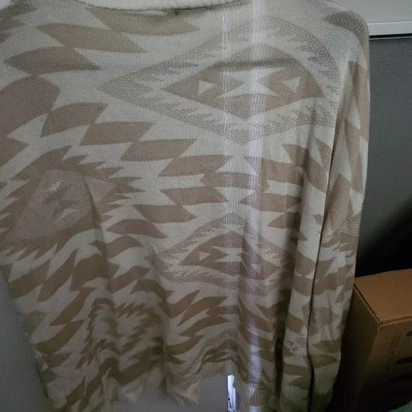 Sweater - Picture 2 of 2